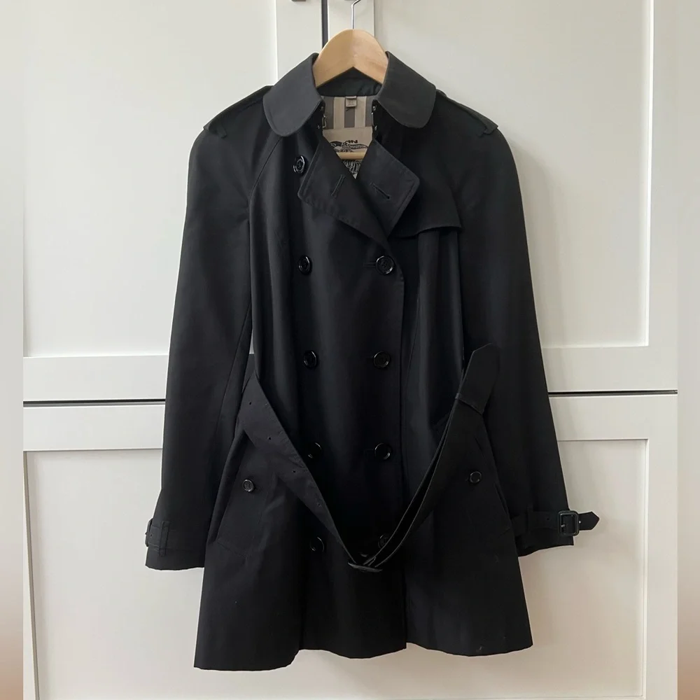 Black Burberry Trench • full check interior lining • removable belt - Size US 2 - Picture 7 of 16